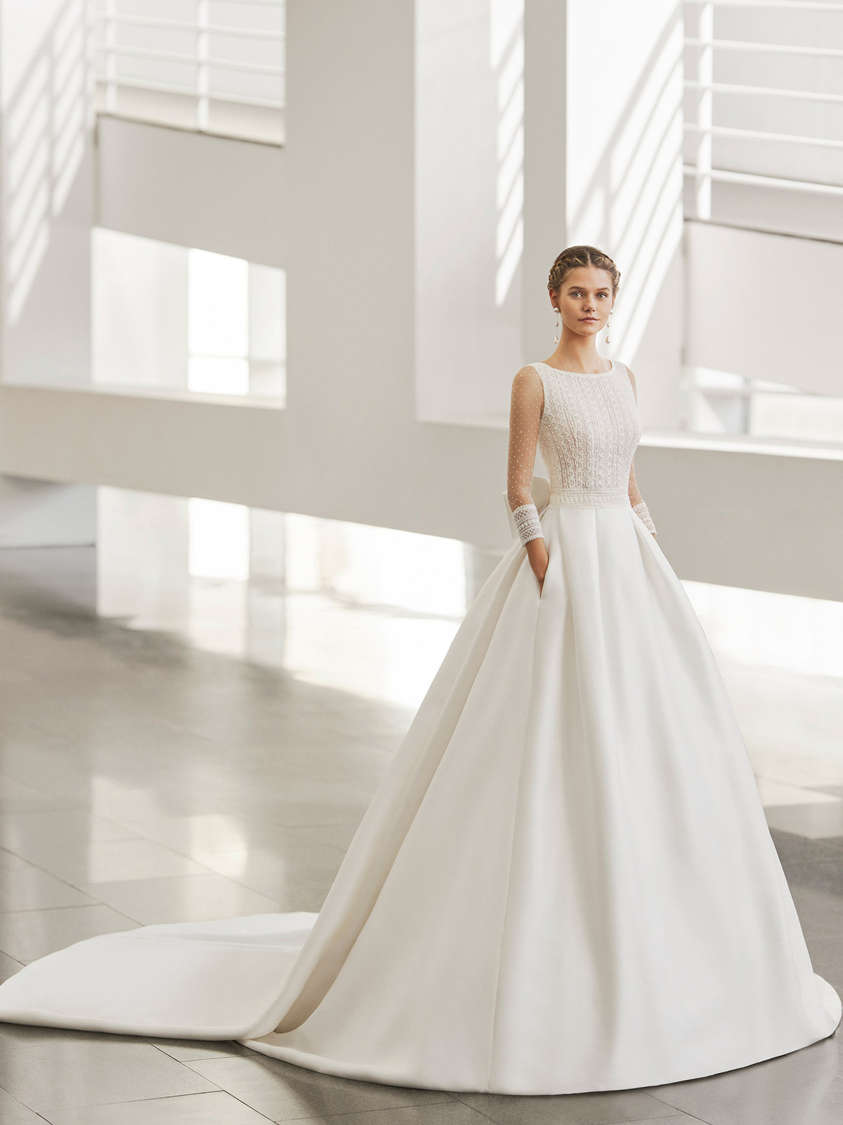 Vestiti da Sposa Lisci e Semplici a Verona e Online