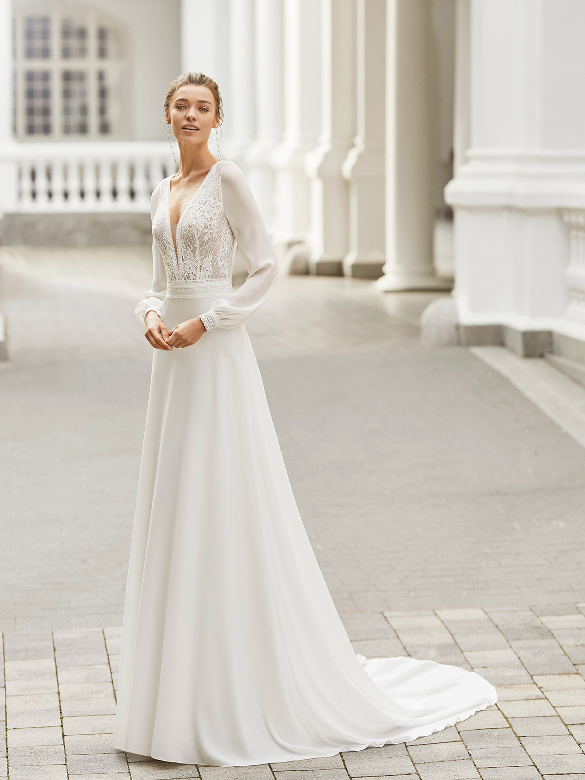 Vestiti e Abiti da Sposa Eleganti a Verona e Online