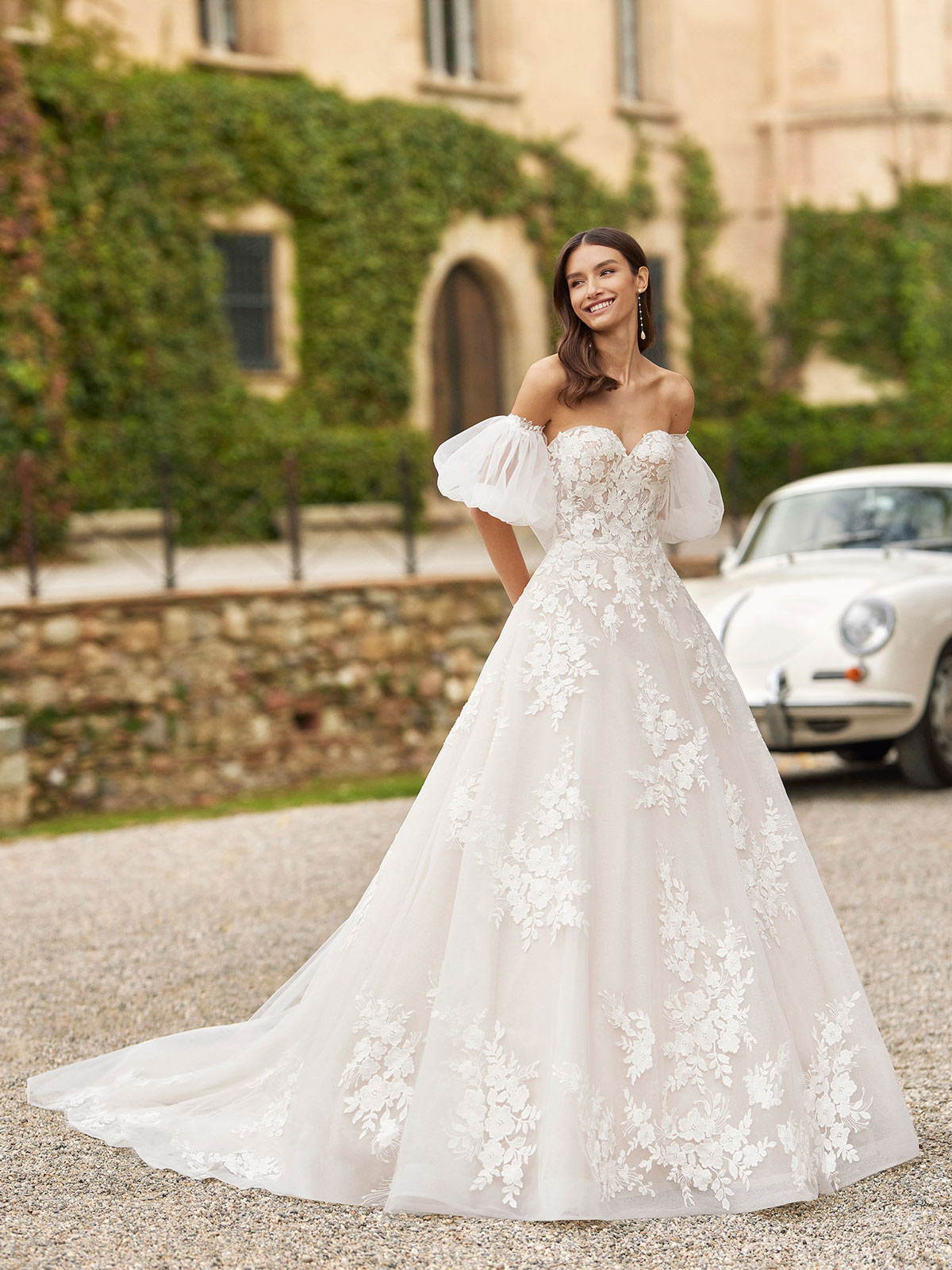 Abiti da sposa 2023: tutte le tendenze e i look bridal