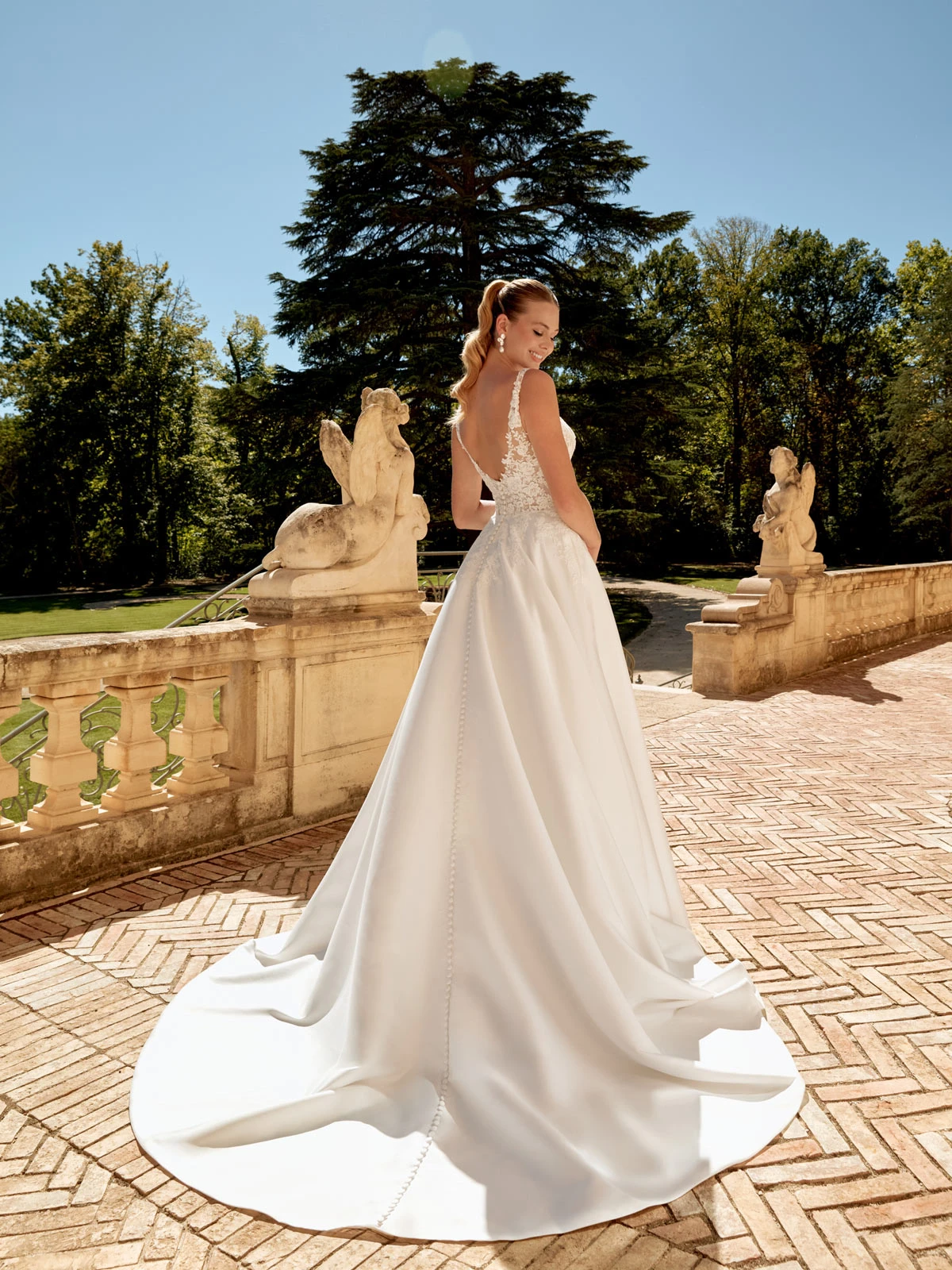 44589_FB_Sincerity-Bridal_2 copia 44589_FB_Sincerity-Bridal_2 copia